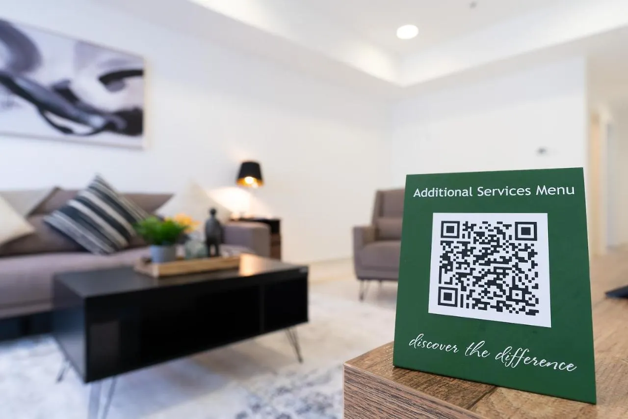 Vibrant - Prime Location Dubai Marina - Near Metro Apartment