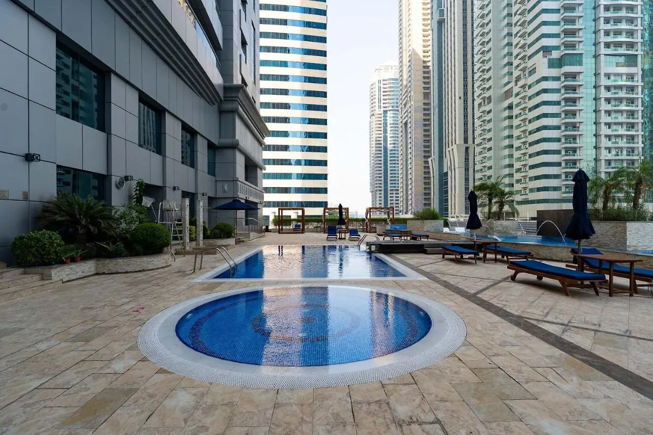 Vibrant - Prime Location Dubai Marina - Near Metro Apartment